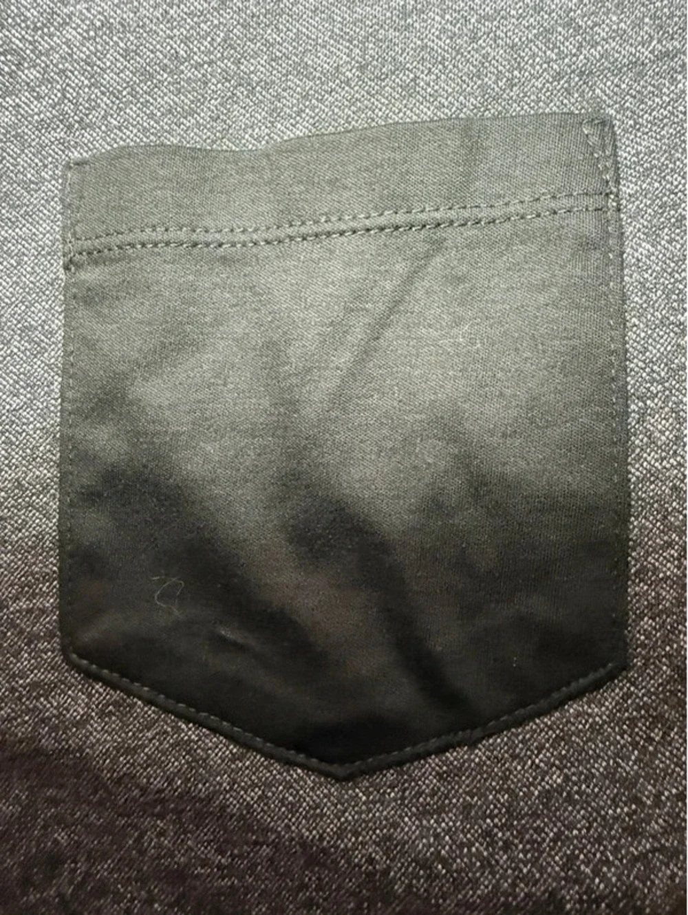 Banana republic, heathered contrast in pocket and collar and dark green men’s XL